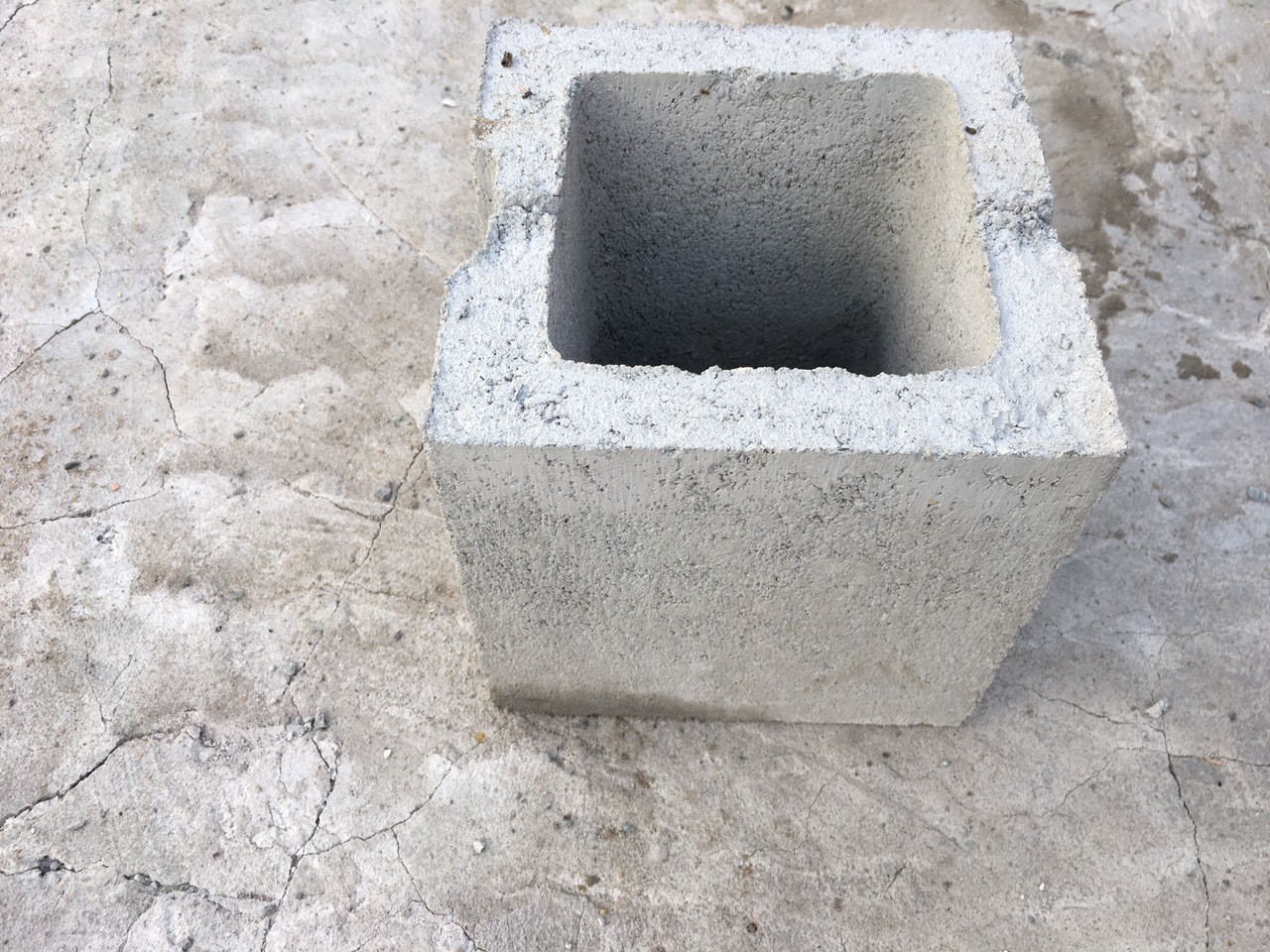 Gạch xây cột 19x19x19 - Gạch Block Huỳnh Tuấn Đạt - Công Ty TNHH Huỳnh Tuấn Đạt